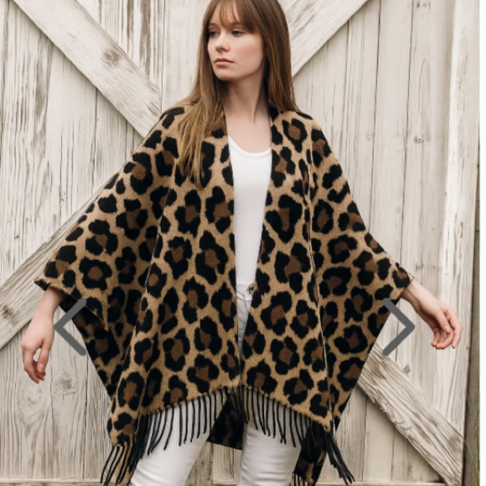 Cheetah Print Pancho - Picture 2 of 5